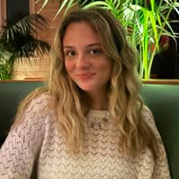 Sitter Profile Image: Lucy H.