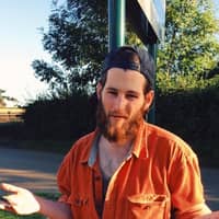 Sitter Profile Image: Lee F.