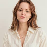 Sitter Profile Image: Angela M.