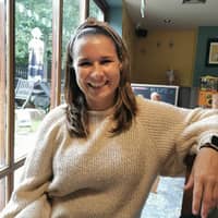 Sitter Profile Image: Deena C.