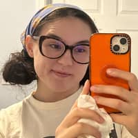 Sitter Profile Image: Amelie C.