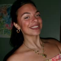 Sitter Profile Image: Laurel T.