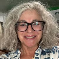 Sitter Profile Image: marianne m.