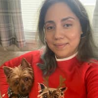 Sitter Profile Image: Lina A.