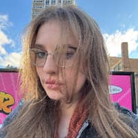 Sitter Profile Image: Hallie B.