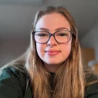 Sitter Profile Image: Samantha V.