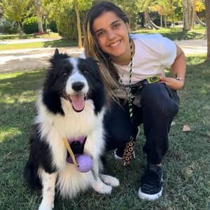 Sitter Profile Image: Beatriz M.