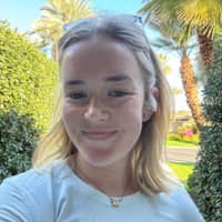 Sitter Profile Image: McKenzie Y.