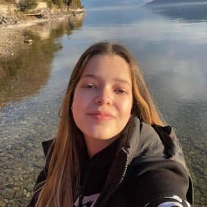 Sitter Profile Image: Lilou H.