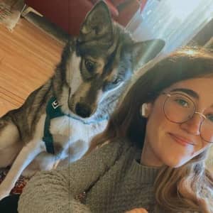 Sitter Profile Image: Laura B.