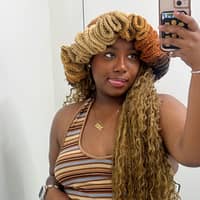 Sitter Profile Image: Kayla P.