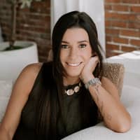 Sitter Profile Image: Mary K.