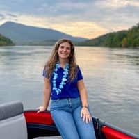 Sitter Profile Image: Hannah H.