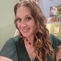 Sitter Profile Image: Cari T.