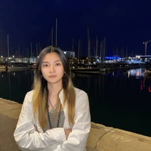 Sitter Profile Image: Sijie L.