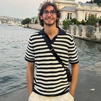 Sitter Profile Image: Berke K.