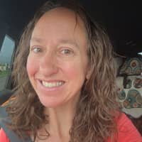 Sitter Profile Image: Elizabeth D.