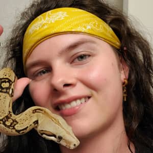 Sitter Profile Image: Mo J.