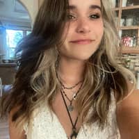 Sitter Profile Image: Jen F.