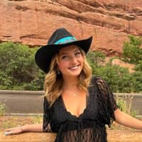 Sitter Profile Image: Kate W.