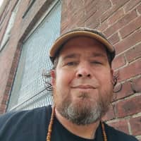 Sitter Profile Image: Lyndon H.