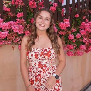 Sitter Profile Image: Emma S.