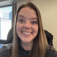 Sitter Profile Image: Tracie G.