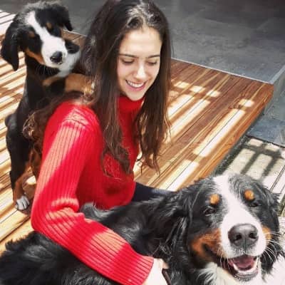 Sitter Profile Image: Camila L.