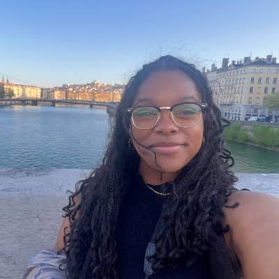 Sitter Profile Image: Jayana F.