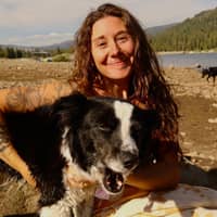 Sitter Profile Image: Isabelle W.