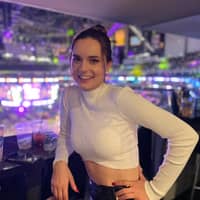 Sitter Profile Image: Ece H.