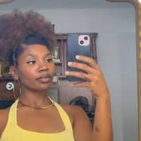 Sitter Profile Image: Vonna M.