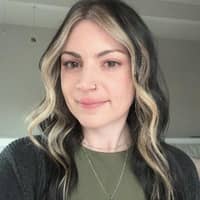 Sitter Profile Image: Cecilia H.