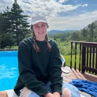 Sitter Profile Image: Shannon W.