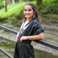 Sitter Profile Image: Madison D.