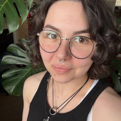 Sitter Profile Image: Isabella S.