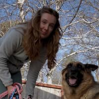 Sitter Profile Image: Hannah P.