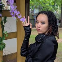 Sitter Profile Image: Natalie F.