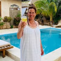 Sitter Profile Image: Tracy B.