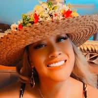 Sitter Profile Image: Nichole P.