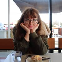 Sitter Profile Image: angelina p.