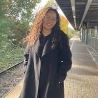 Sitterprofilbild: Xiyele M.