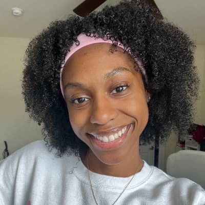 Sitter Profile Image: Nevaeh S.