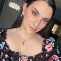 Sitter Profile Image: Nina R.