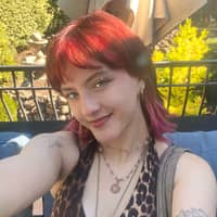 Sitter Profile Image: ella l.