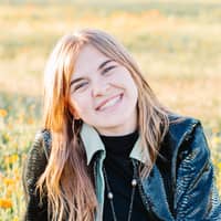 Sitter Profile Image: Emma H.