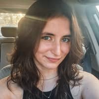 Sitter Profile Image: Abigail D.