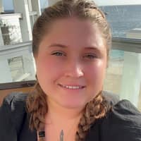 Sitter Profile Image: Alexia W.