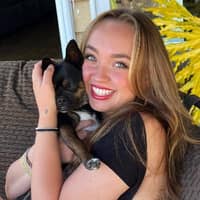 Sitter Profile Image: shelby w.