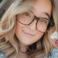 Sitter Profile Image: Shae M.